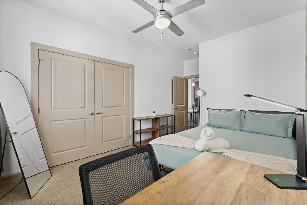 Luxe 3B/2B Getaway - Pool, Gym, Parking, Pet Wash Apartman Leander Kültér fotó