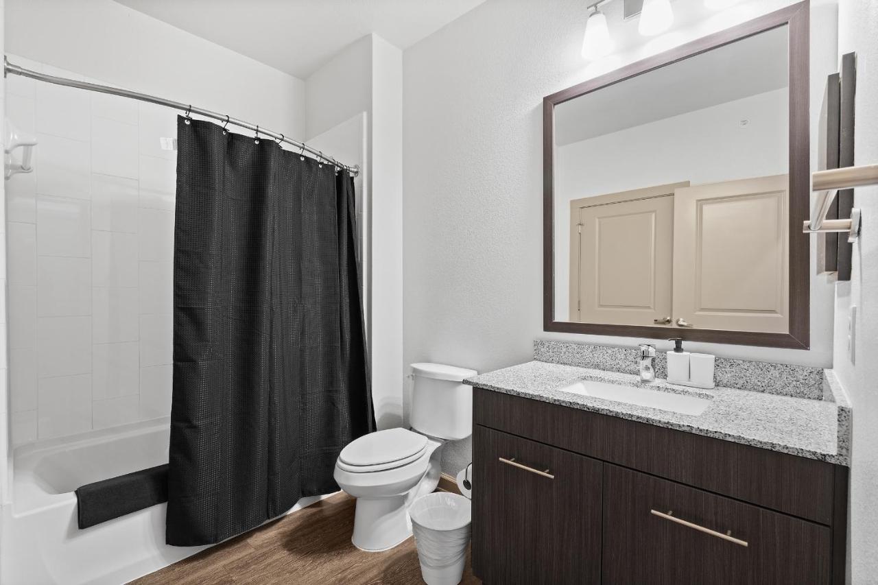 Luxe 3B/2B Getaway - Pool, Gym, Parking, Pet Wash Apartman Leander Kültér fotó